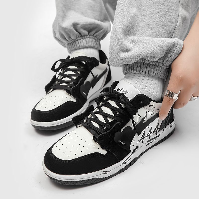 love heart lows - black
