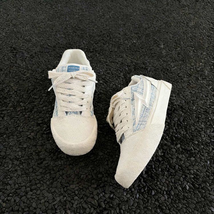 skate lows - white blue
